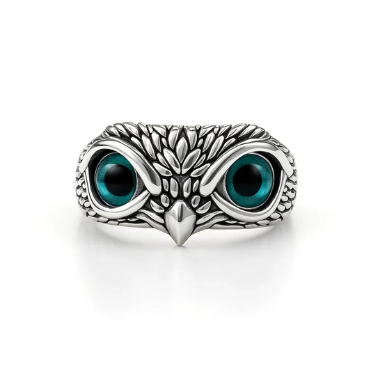 पुरुष चांदी की Owl Eye रिंग क्यों पहनते हैं? | अर्थ, प्रतीक और स्टाइल - Celestora