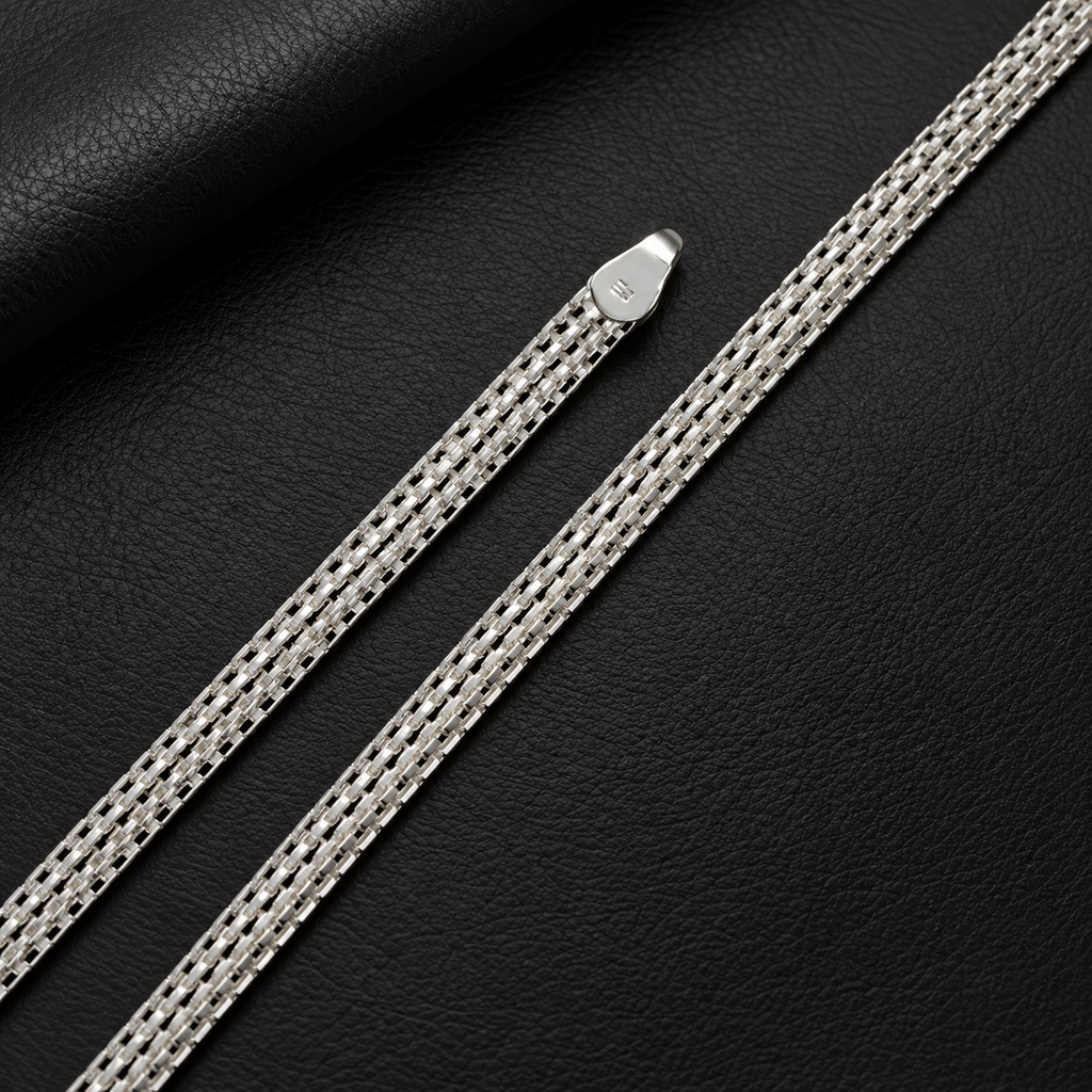Premium extra high rhodium polished silver chain product image 2 [product-intake-media:d35e68bf-d25a-44a5-91db-f27f7e5f2eb8]