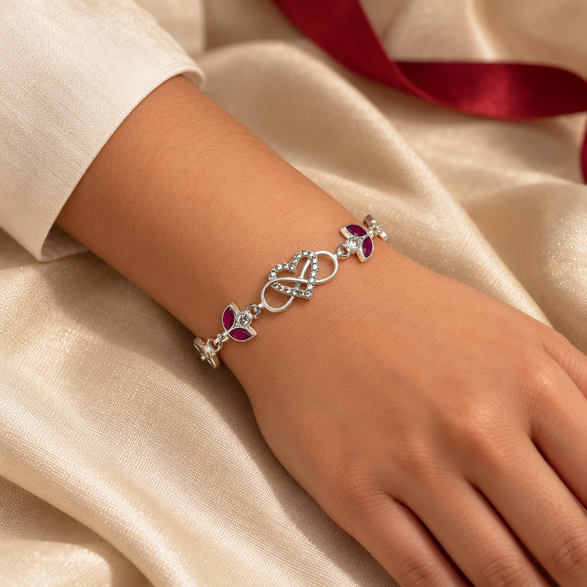 Floral butterfly style infinity love silver bracelet product image 2 [product-intake-media:ccbcae1e-2860-4101-9511-48101a5d9307]
