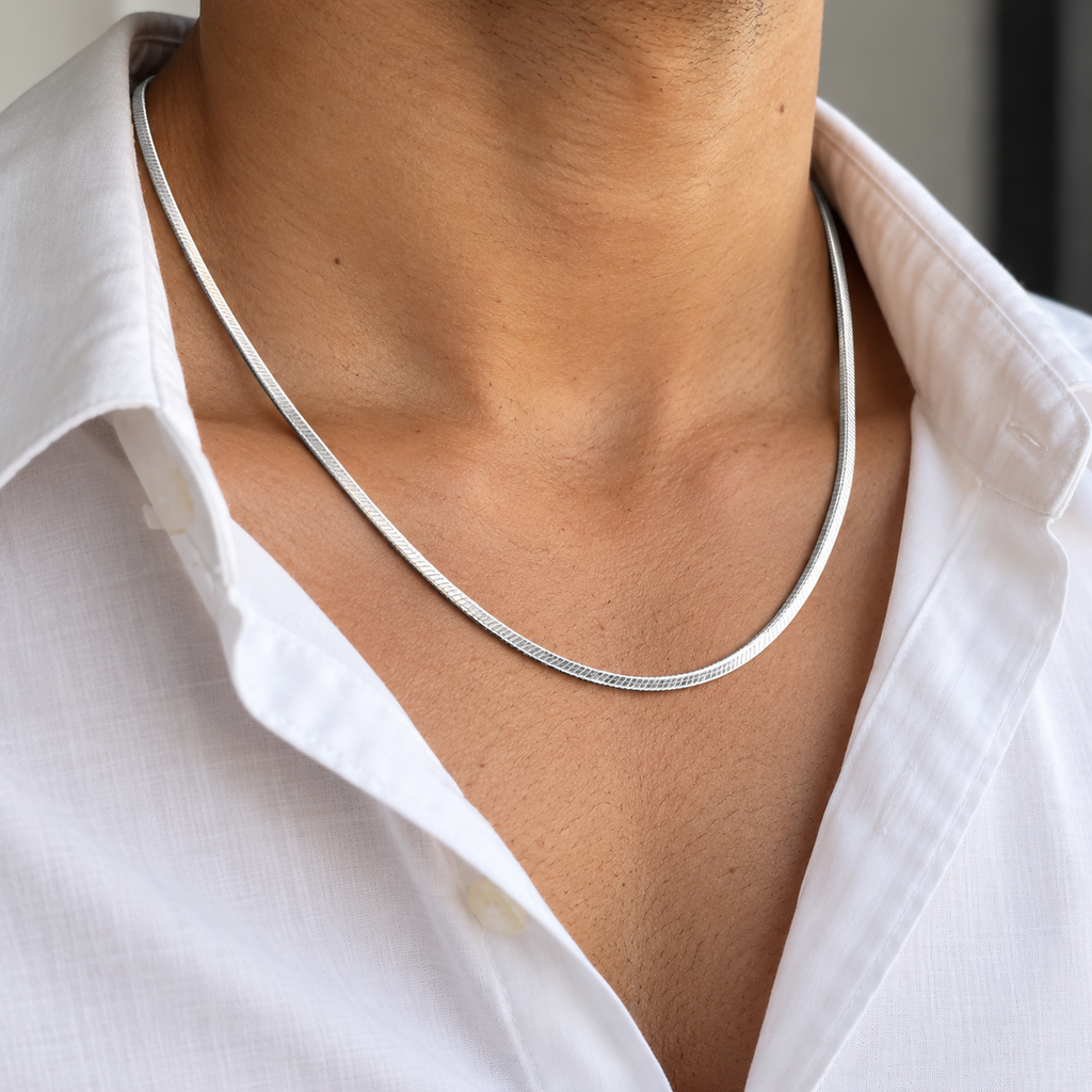 Sleek silver flat snake chain product image 3 [product-intake-media:1e110be1-ed75-435f-aa9a-fdf6bbd6f452]