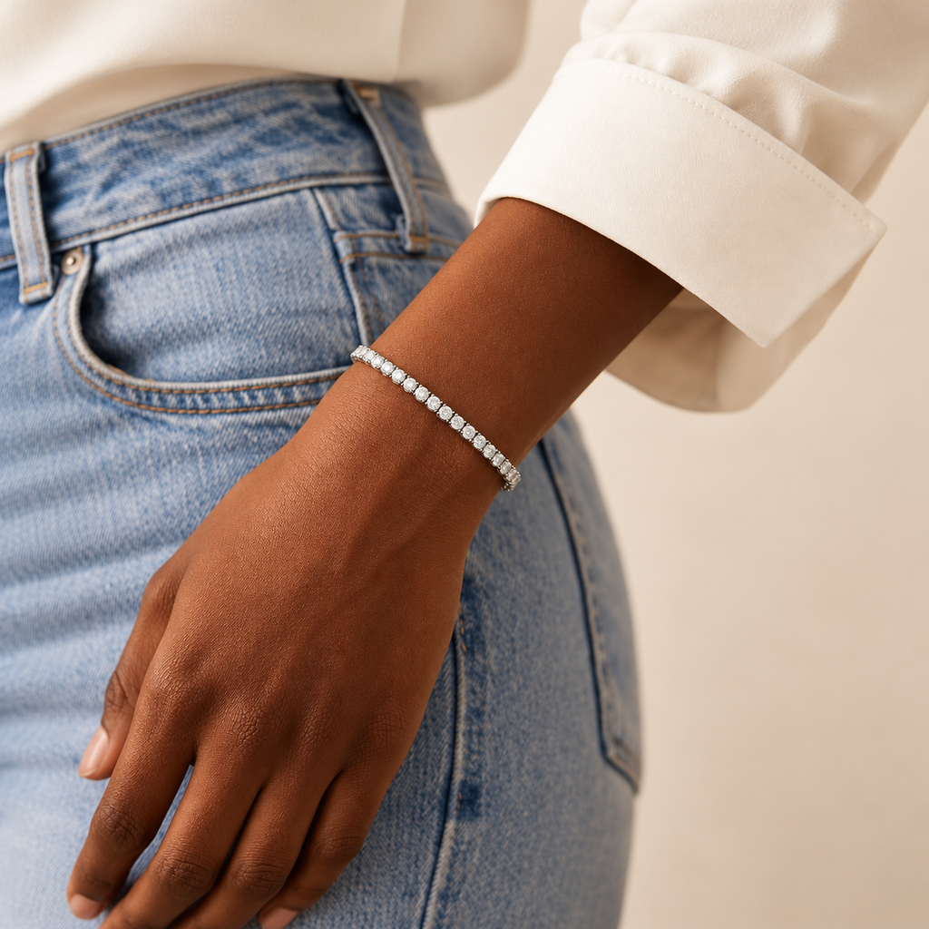 Silver Tennis Bracelet with Round Stone Line Design and Extender Chain Lobster Clasp product image 3 [product-intake-media:463b91b0-b456-43e4-91a7-393ad6e2599a]