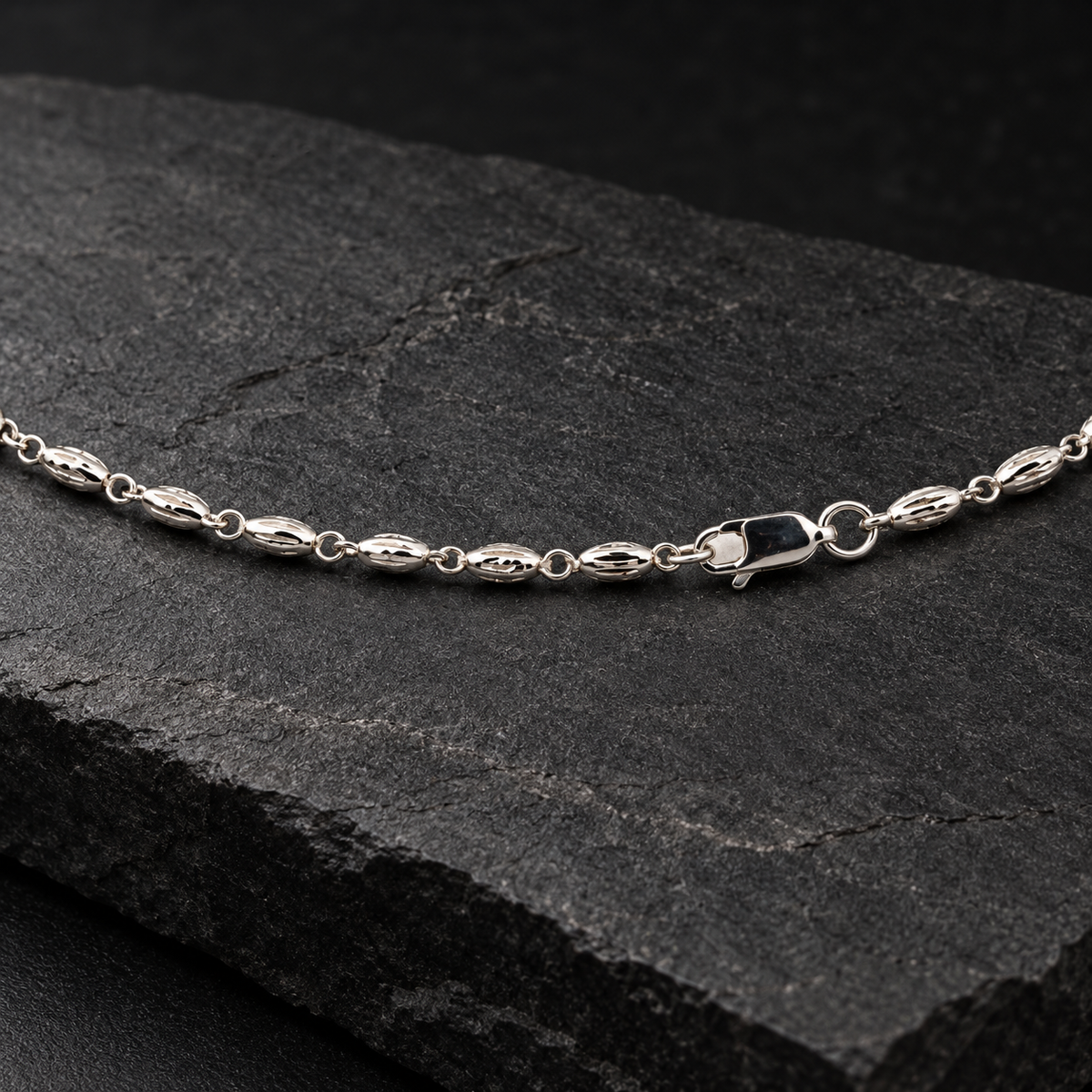 Sterling Silver Fluted Oval Bead Link Chain Necklace with Lobster Clasp product image 4 [product-intake-media:5357f4e5-ec40-441c-ad8f-5c341b2321ad]