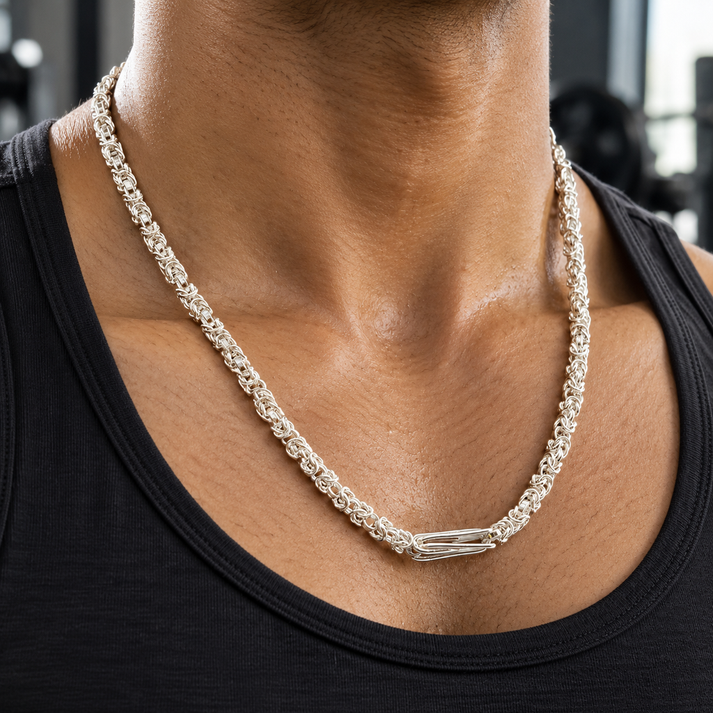 Twisted interlinked Maharaja silver chain product image 4 [product-intake-media:0fb39985-f013-401a-a2fb-9bb85a3e7dd0]