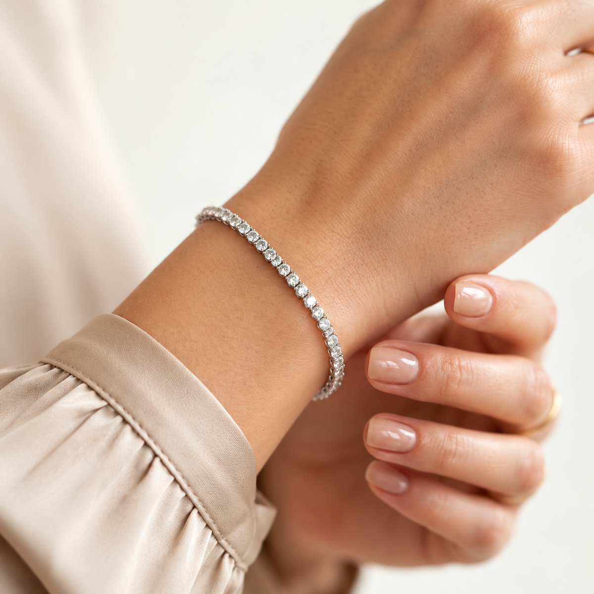 Silver Tennis Bracelet with Round Stone Line Design and Extender Chain Lobster Clasp product image 5 [product-intake-media:461e5779-3f1e-4c0e-a513-bdd9d76be53a]