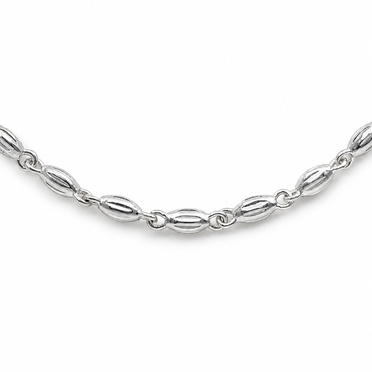 Sterling Silver Fluted Oval Bead Link Chain Necklace with Lobster Clasp product image 7 [product-intake-media:81025998-4bf9-40b0-82fc-7ba1c8c6aa03]