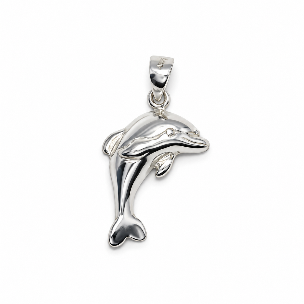 Silver dolphin pendant product image 9 [product-intake-media:ecef5de1-76e2-480e-bb36-2e3b81ef9b36]