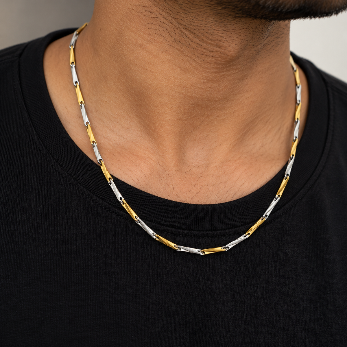 Modern premium look sleek Dual tone Silver gold chain product image 9 [product-intake-media:35c9ba95-e324-4507-8d05-75a784b5f358]
