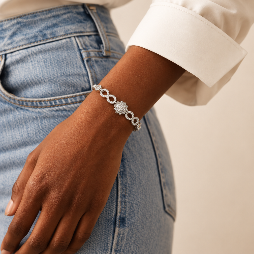 Infinity Bloom Elegant Silver adjustable bracelet product image 10 [product-intake-media:c067e063-8f24-4c69-af26-1b431a71e6b4]