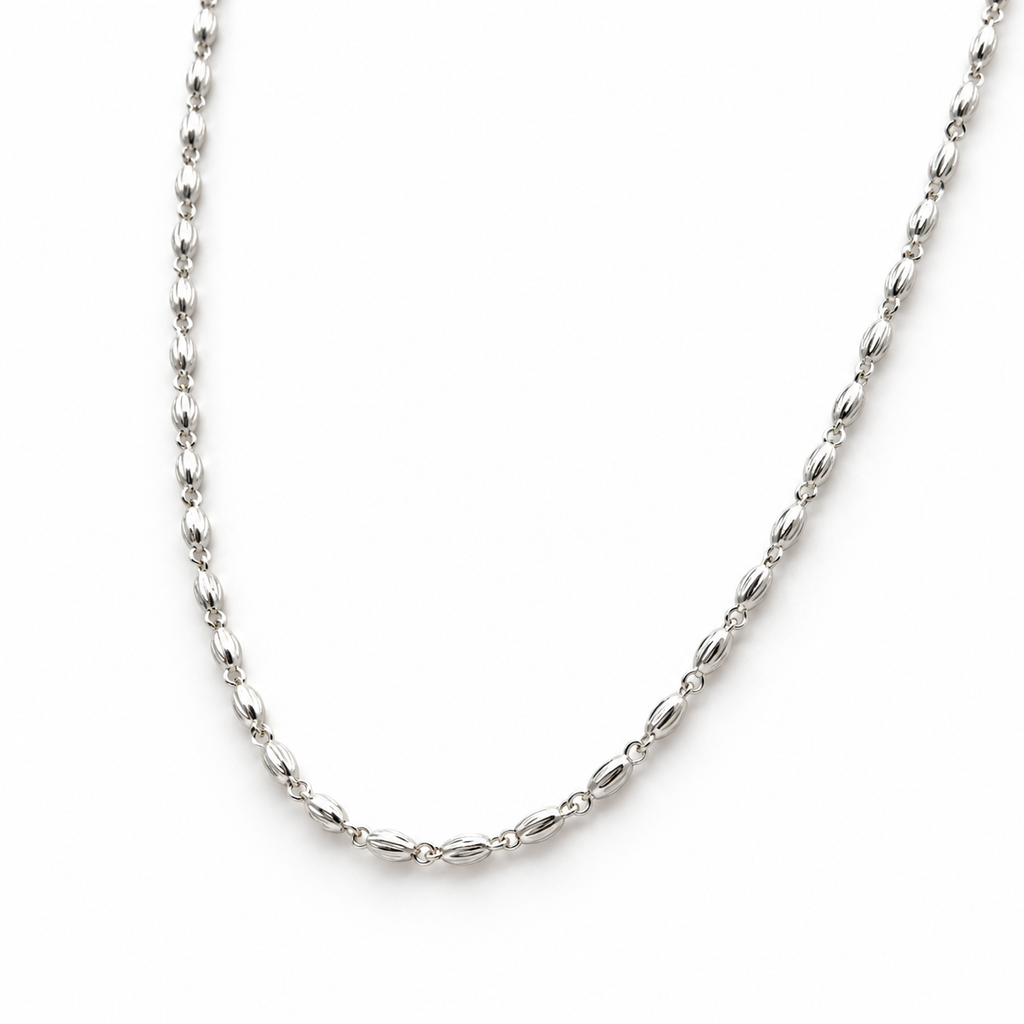 Sterling Silver Fluted Oval Bead Link Chain Necklace with Lobster Clasp product image 11 [product-intake-media:85877e21-b9c7-4770-b5d8-bb4a39d1b79c]