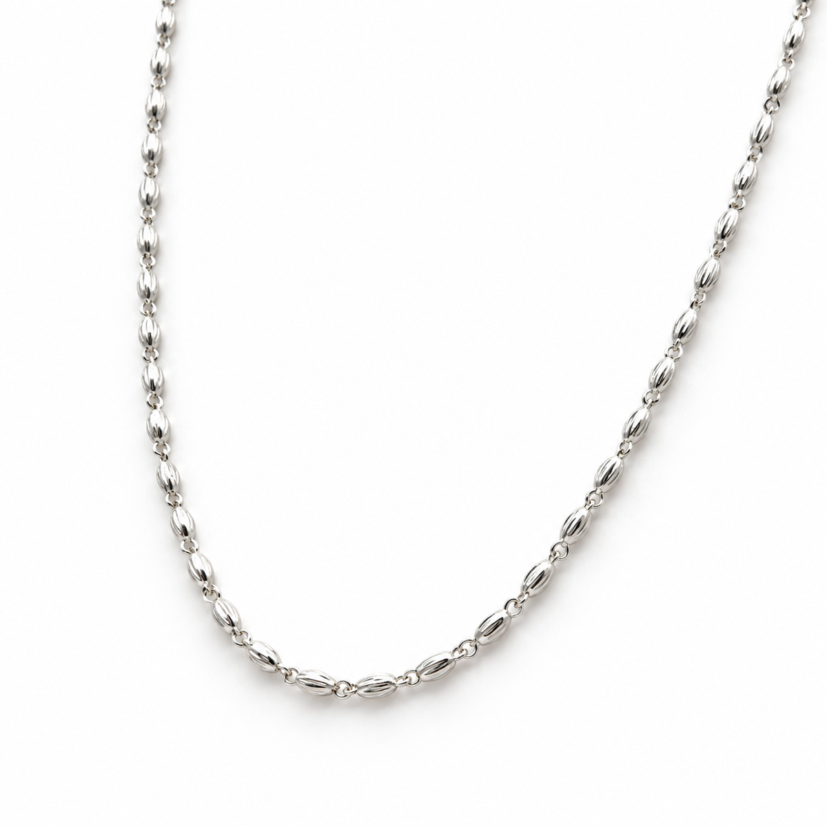 Sterling Silver Fluted Oval Bead Link Chain Necklace with Lobster Clasp product image 11 [product-intake-media:85877e21-b9c7-4770-b5d8-bb4a39d1b79c]
