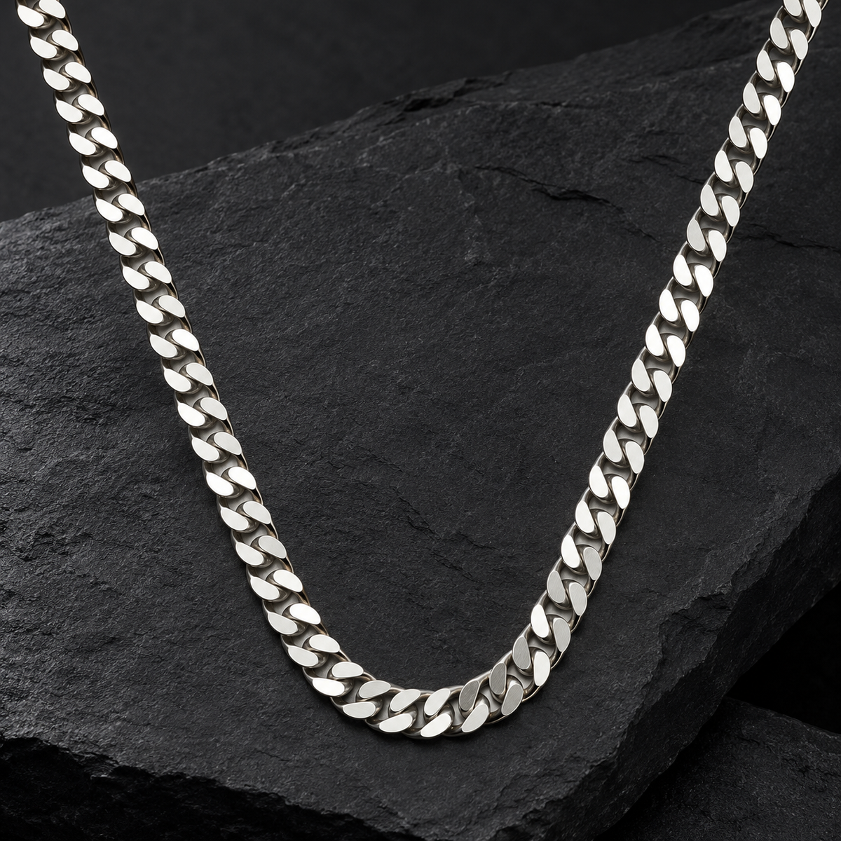 Silver Flat Curb Link Chains, 24 Inch, 4.5 mm product image 20 [product-intake-media:eec4bfba-93ea-4114-804b-668ae2e94b78]