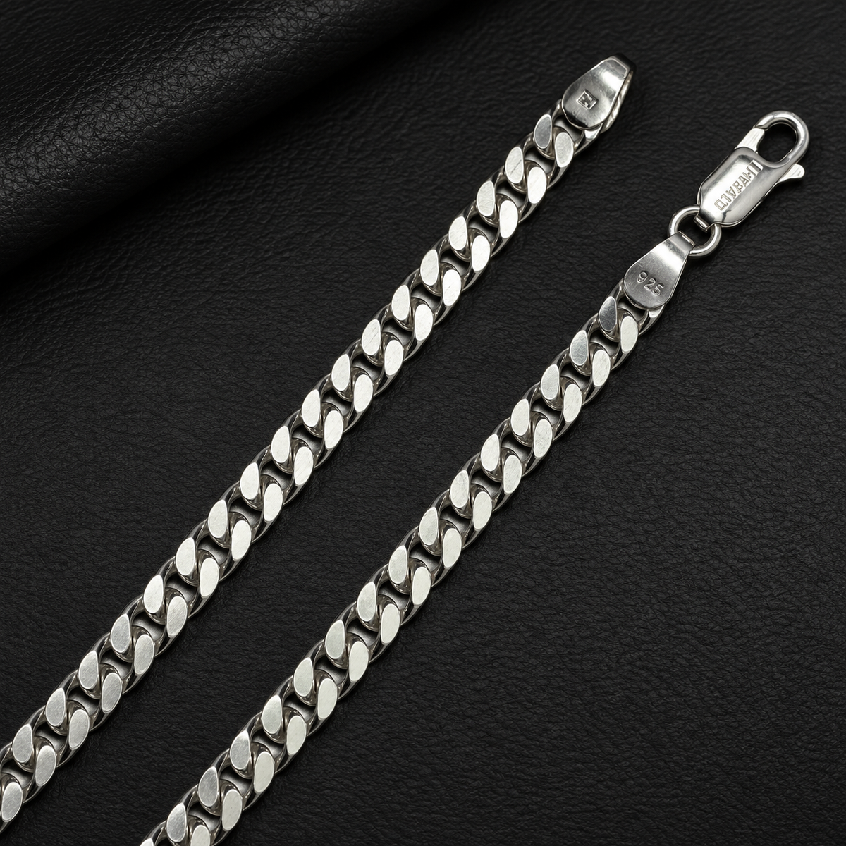 Silver Flat Curb Link Chains, 24 Inch, 4.5 mm product image 29 [product-intake-media:1bfb2054-1ad8-439c-bf54-9900fec655ad]