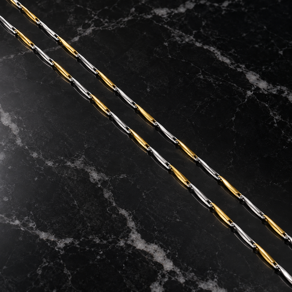 Modern premium look sleek Dual tone Silver gold chain product image 30 [product-intake-media:76352adc-1836-4e84-8bf8-6c4932df7d03]