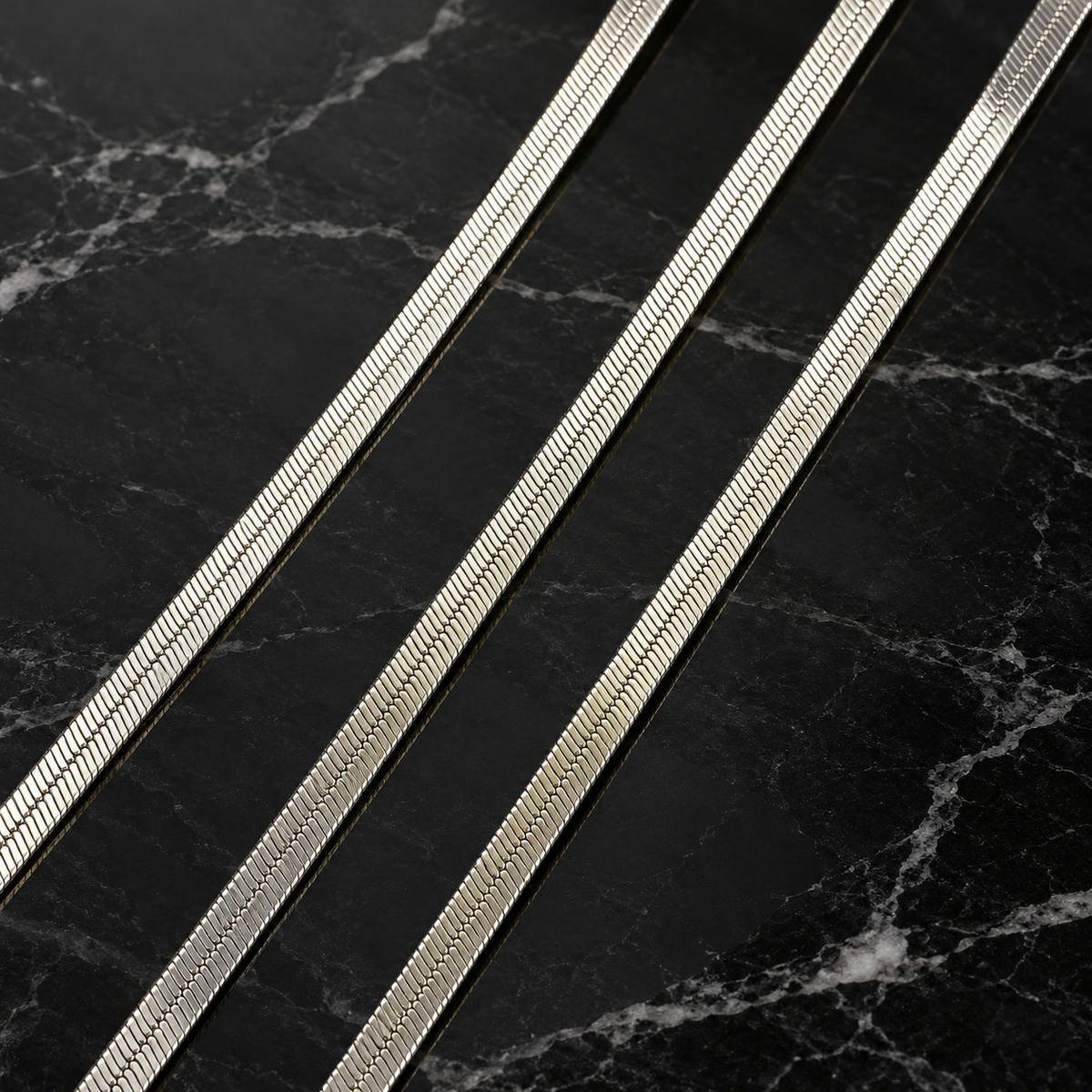 Flat Herringbone Snake Chain Silver Necklace with Lobster Clasp, Chains product image 31 [product-intake-media:46137053-be7c-4dc7-8164-8f2b1f92adb3]