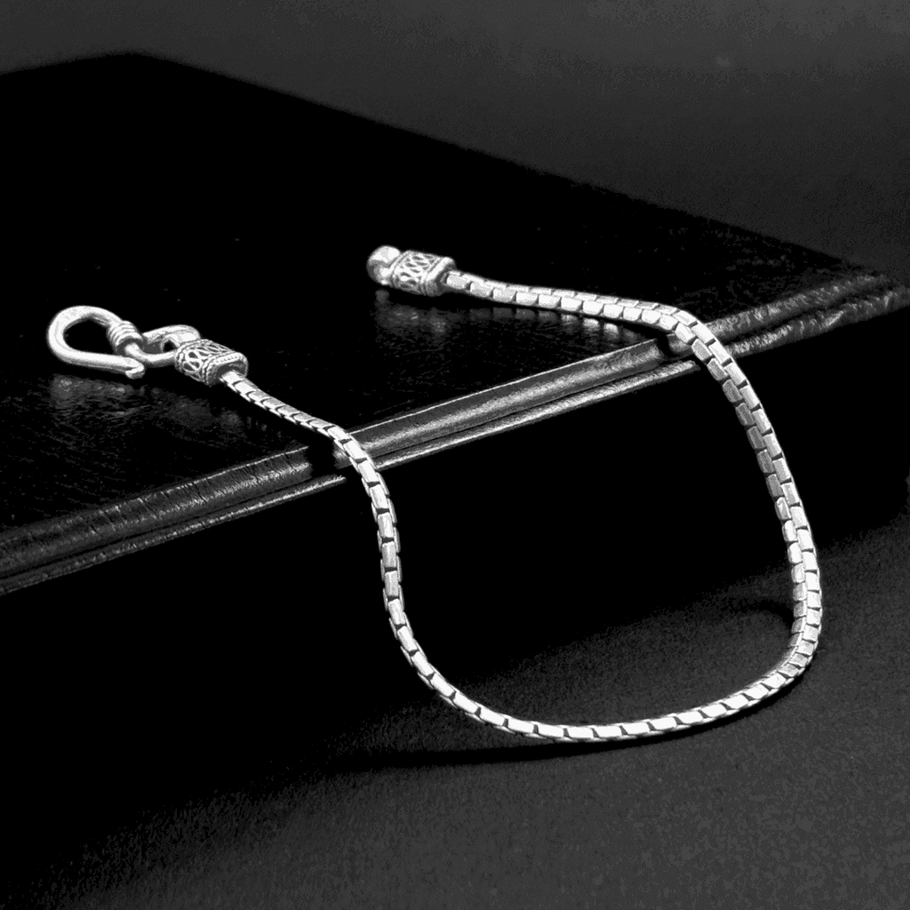 The 925 Sterling Silver Signature Bracelet - Celestora - India - Infinity | 8 inches - - Bracelet for Men, Boys, Gift for Men, Brother, Boyfriend, Husband