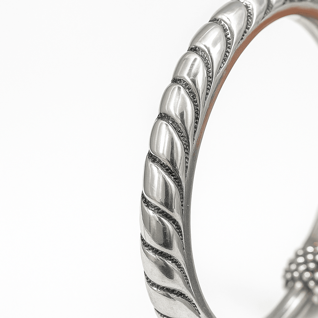 The 925 Sterling Silver Lion Cuff | Kada for Men - Celestora - India - - - Cuff / Kada for Men, Boys, Gift for Men, Brother, Boyfriend, Husband