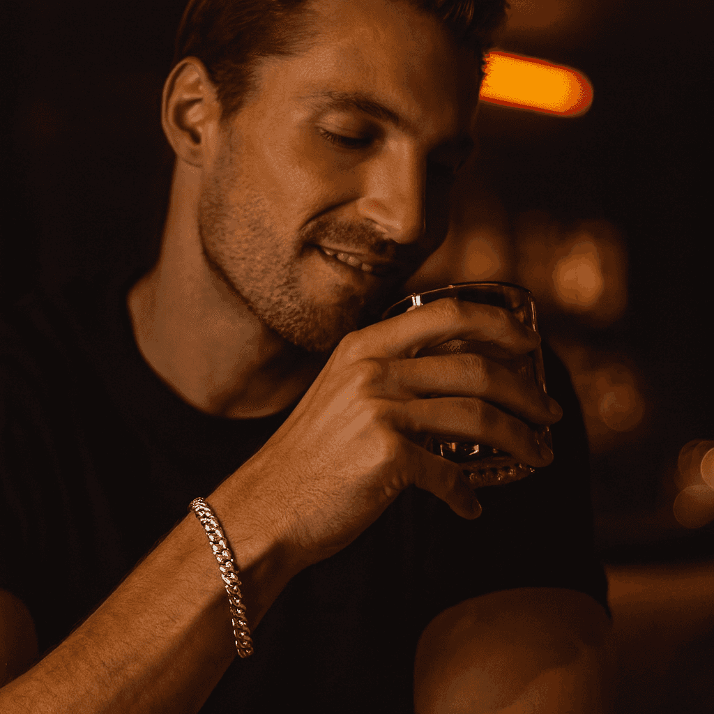 The 925 Sterling Silver Classic Cuban Curb Bracelet - Celestora - India - 4.5 mm - - Bracelet for Men, Boys, Gift for Men, Brother, Boyfriend, Husband