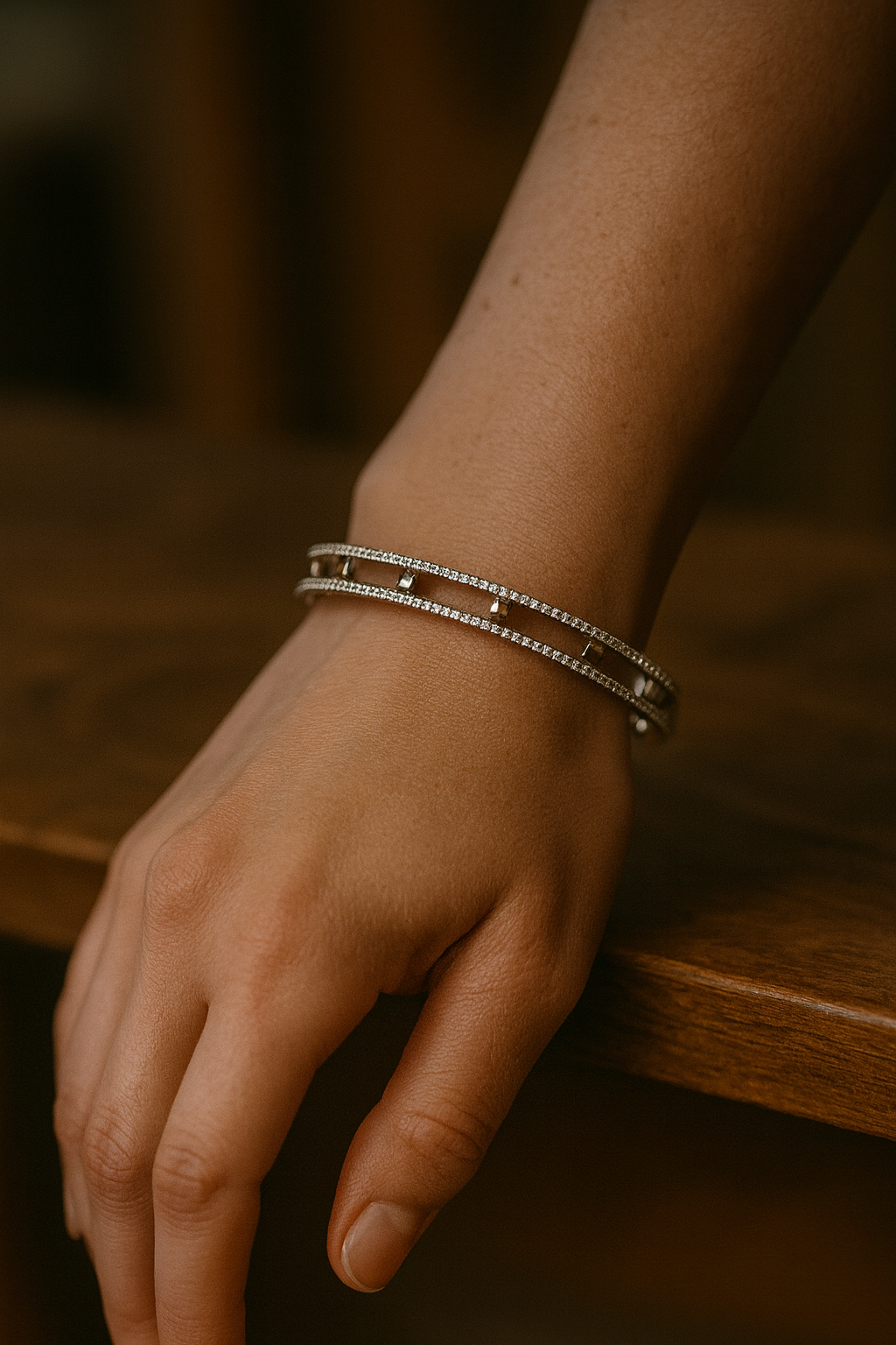 925 Sterling Silver Lock-Stud Bangle