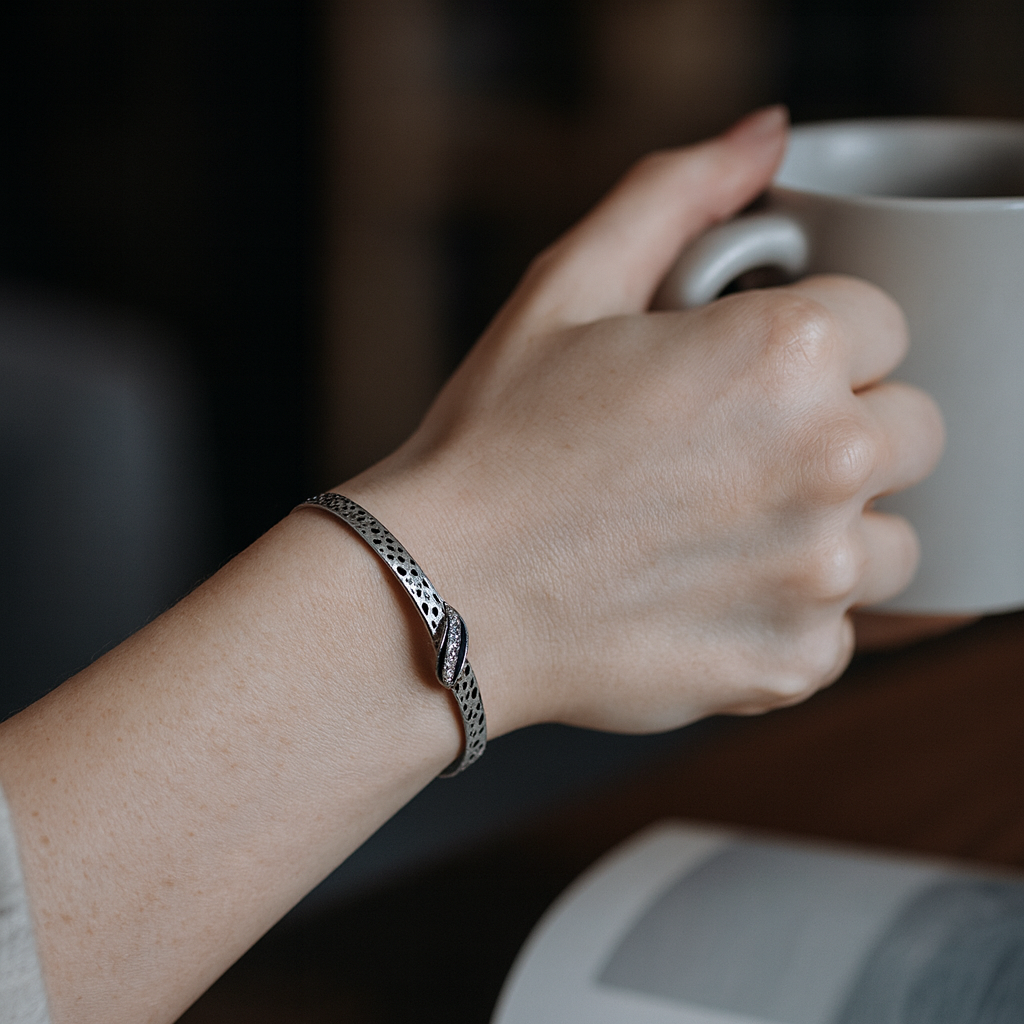 925 Sterling Silver Daisy Twist Bangle