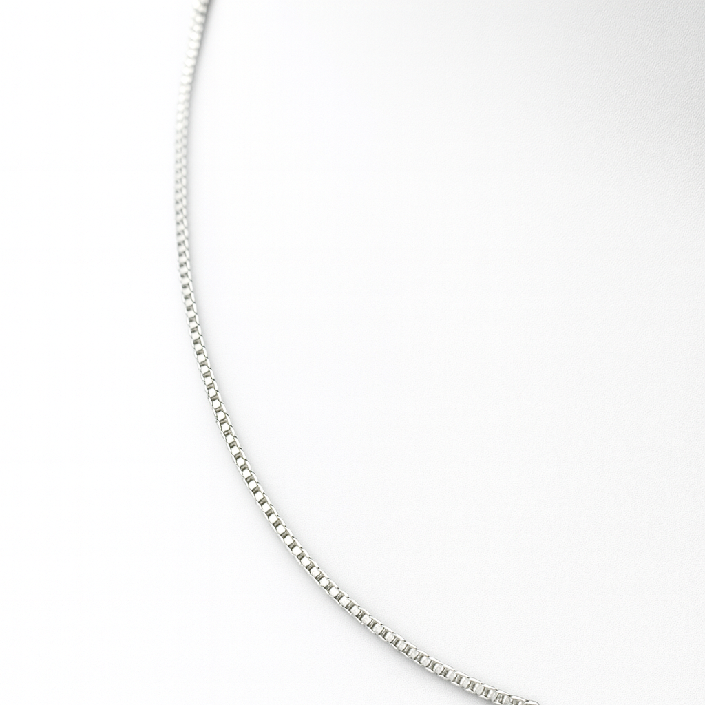 925 Sterling Silver Lightweight Box Chain (18 inches)