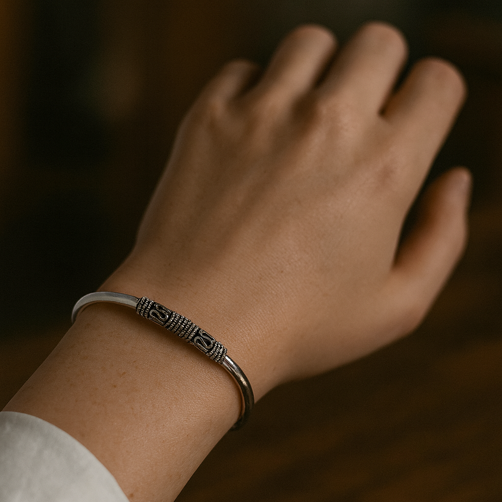 925 Sterling Silver Sweet Floral-Coin Bangle