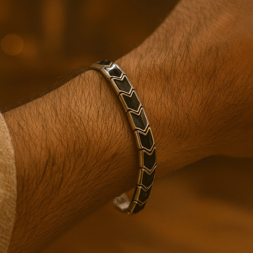 925 Sterling Silver Arrow Link Bracelet