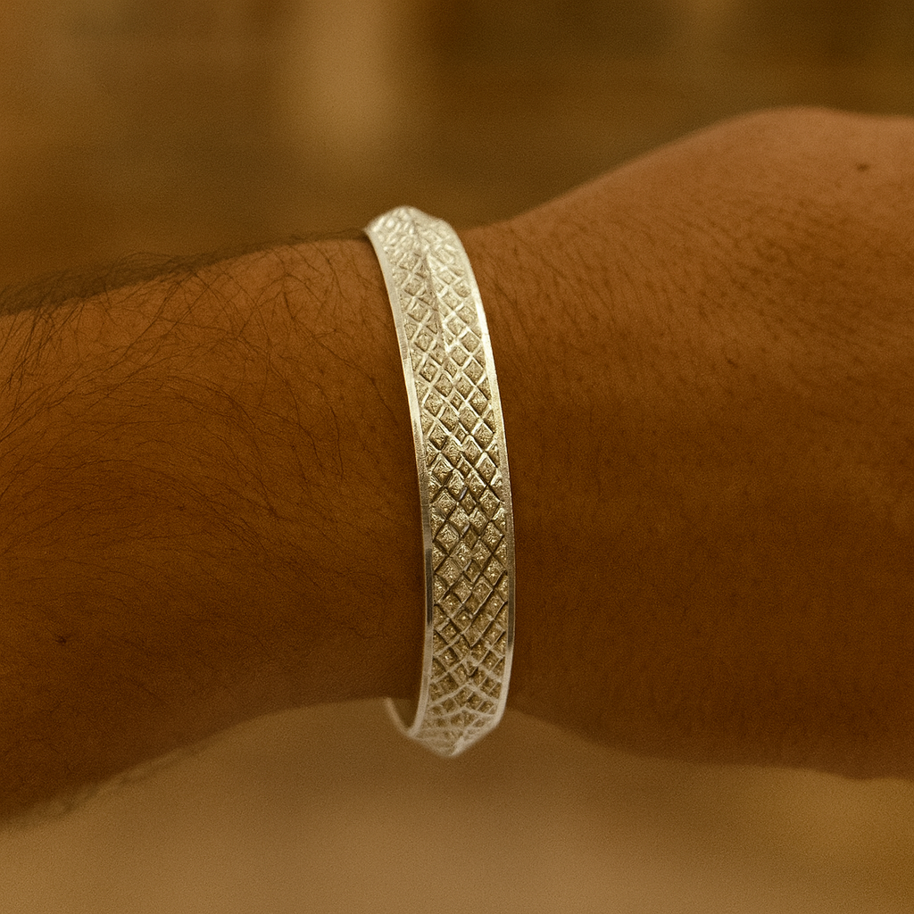 925 Sterling Silver Royal Diamond Cut Kada