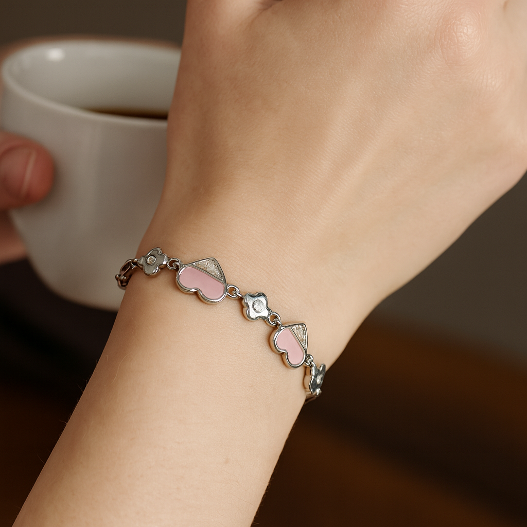 925 Sterling Silver Pretty Heart Bracelet