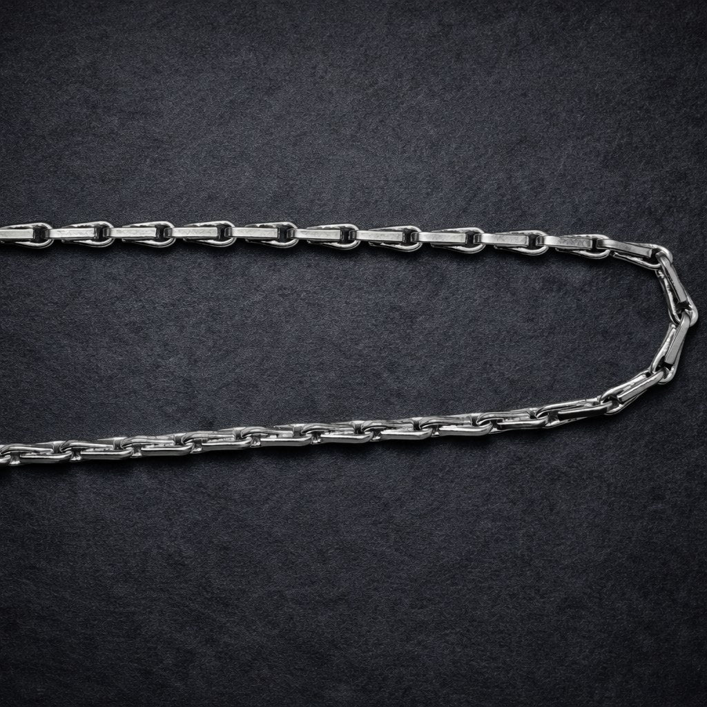 Men's Sleek Link Chain in Silver