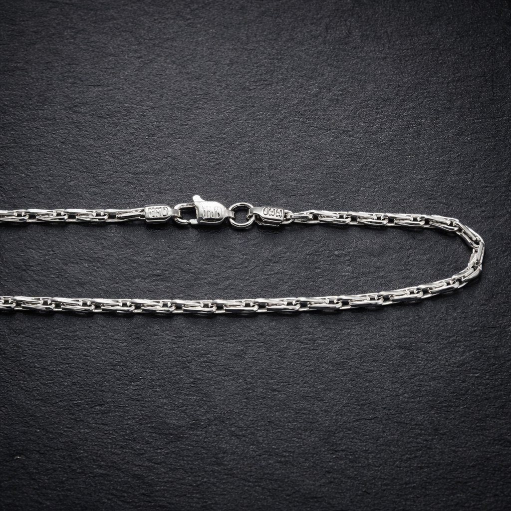 Men's Sleek Link Chain in Silver