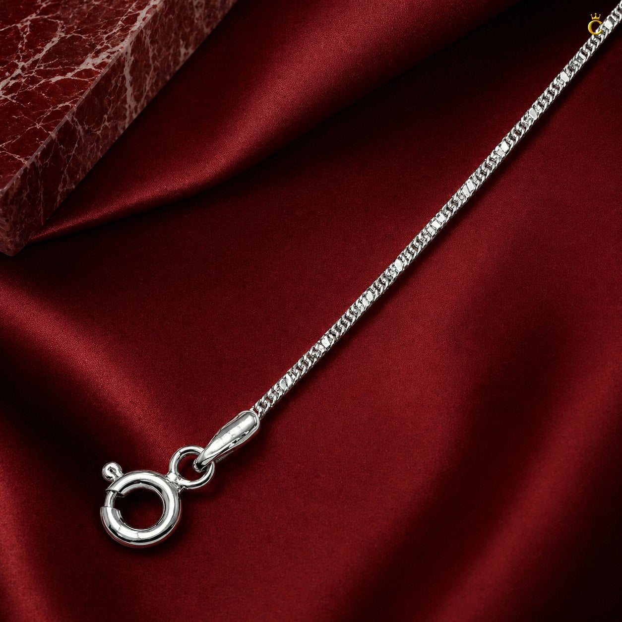 Elegant Silver Shimmer Link Chain