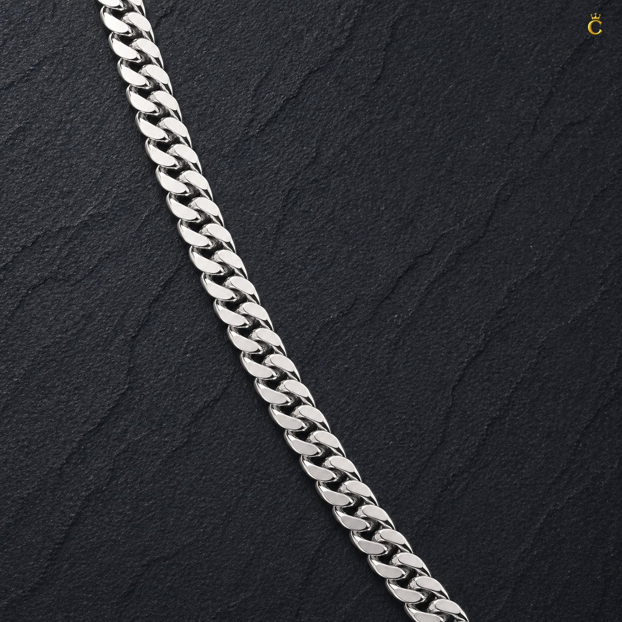 4.8 mm Curb Chain 22 inches