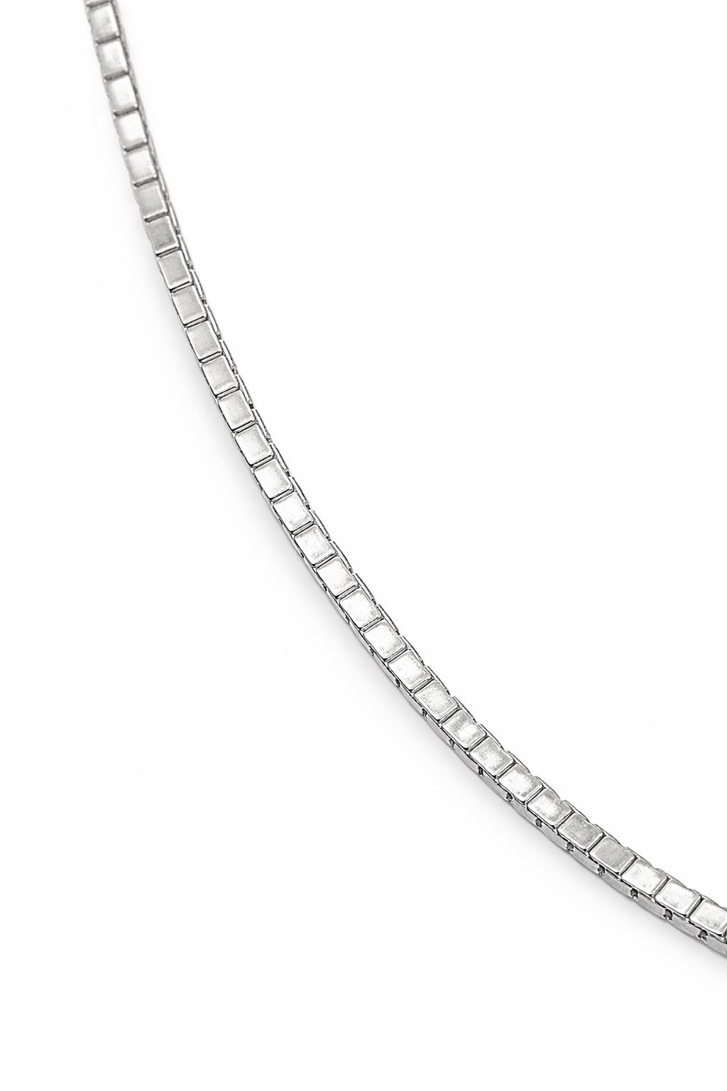 Cubic Box Chain