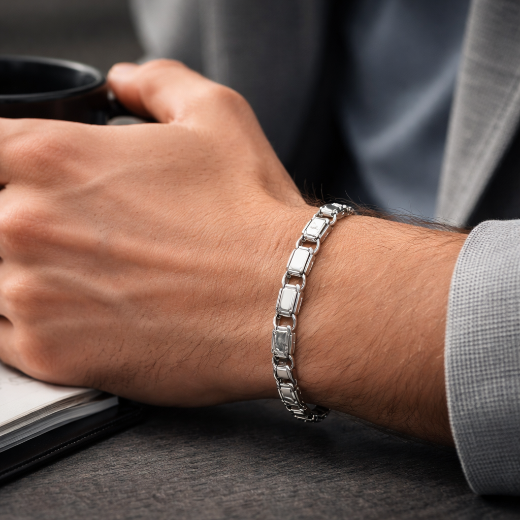 Elegant Men's Silver Curb and Bar Link Bracelet