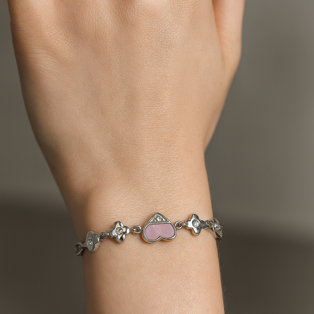 925 Sterling Silver Pretty Heart Bracelet