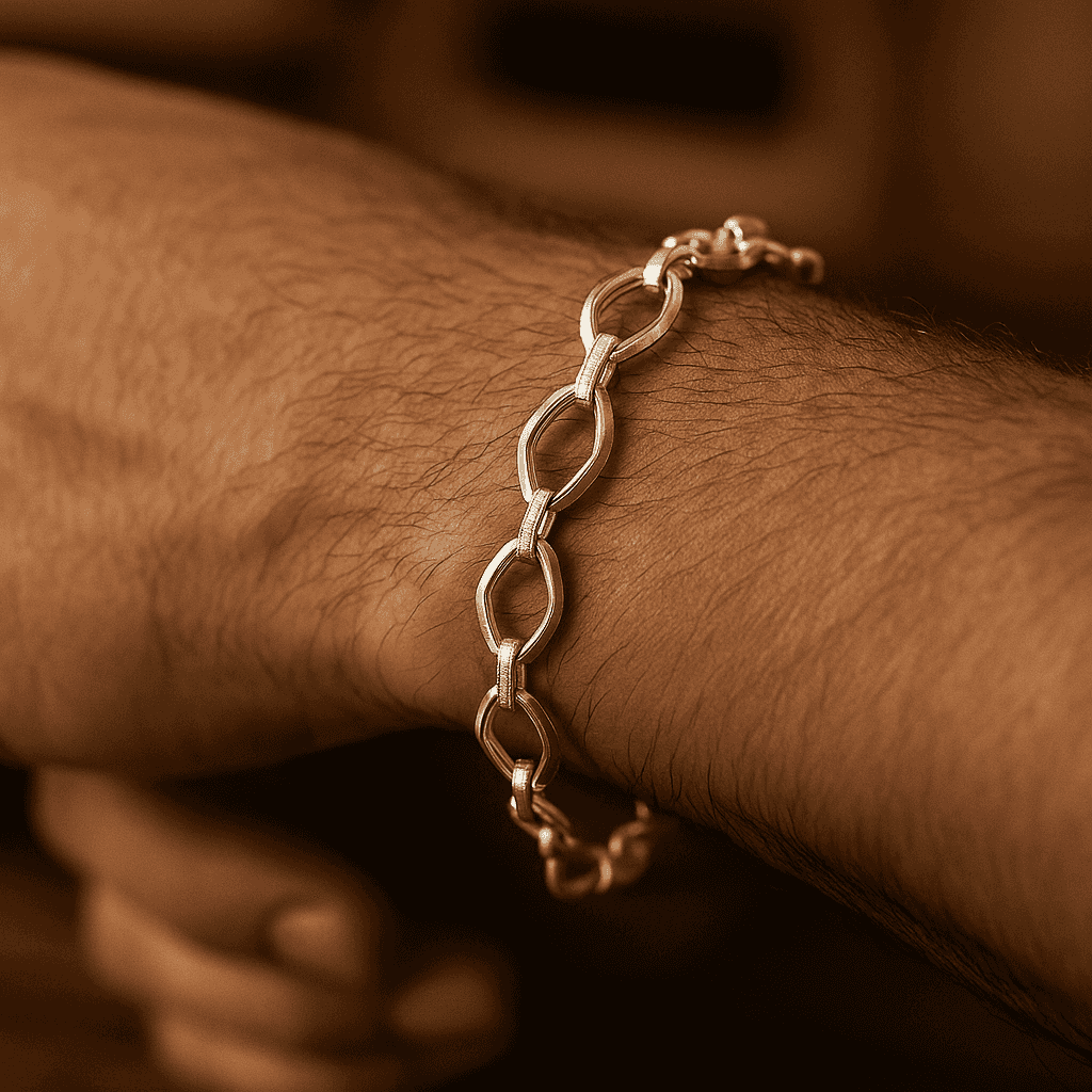 The 925 Sterling Silver Classic Loop Bracelet - Celestora - India - Textured Kite Loop - - Bracelet for Men, Boys, Gift for Men, Brother, Boyfriend, Husband