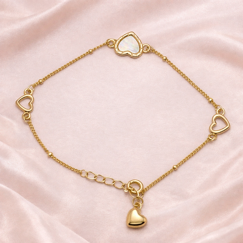 Gold Heart Charm Bracelet with Mother of Pearl