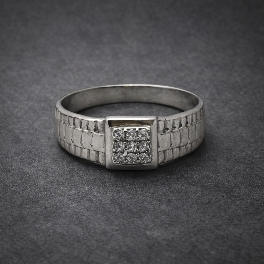 9 Zircons Patterned Ring