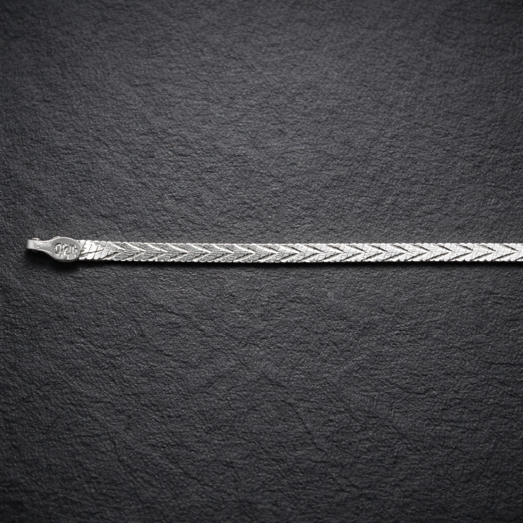 Elegant Textured Chevron Silver Flat Chain Necklace