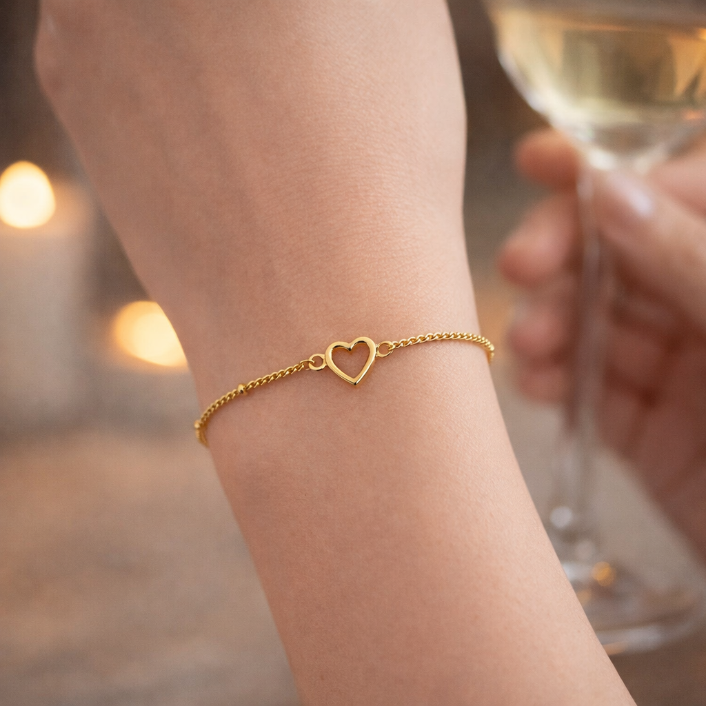 Gold Heart Charm Bracelet with Mother of Pearl