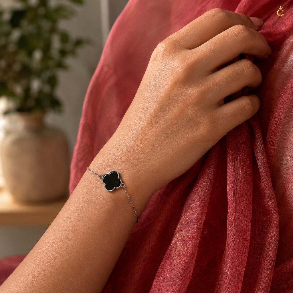 Celestora Onyx Black Clover Van cliff Bracelet