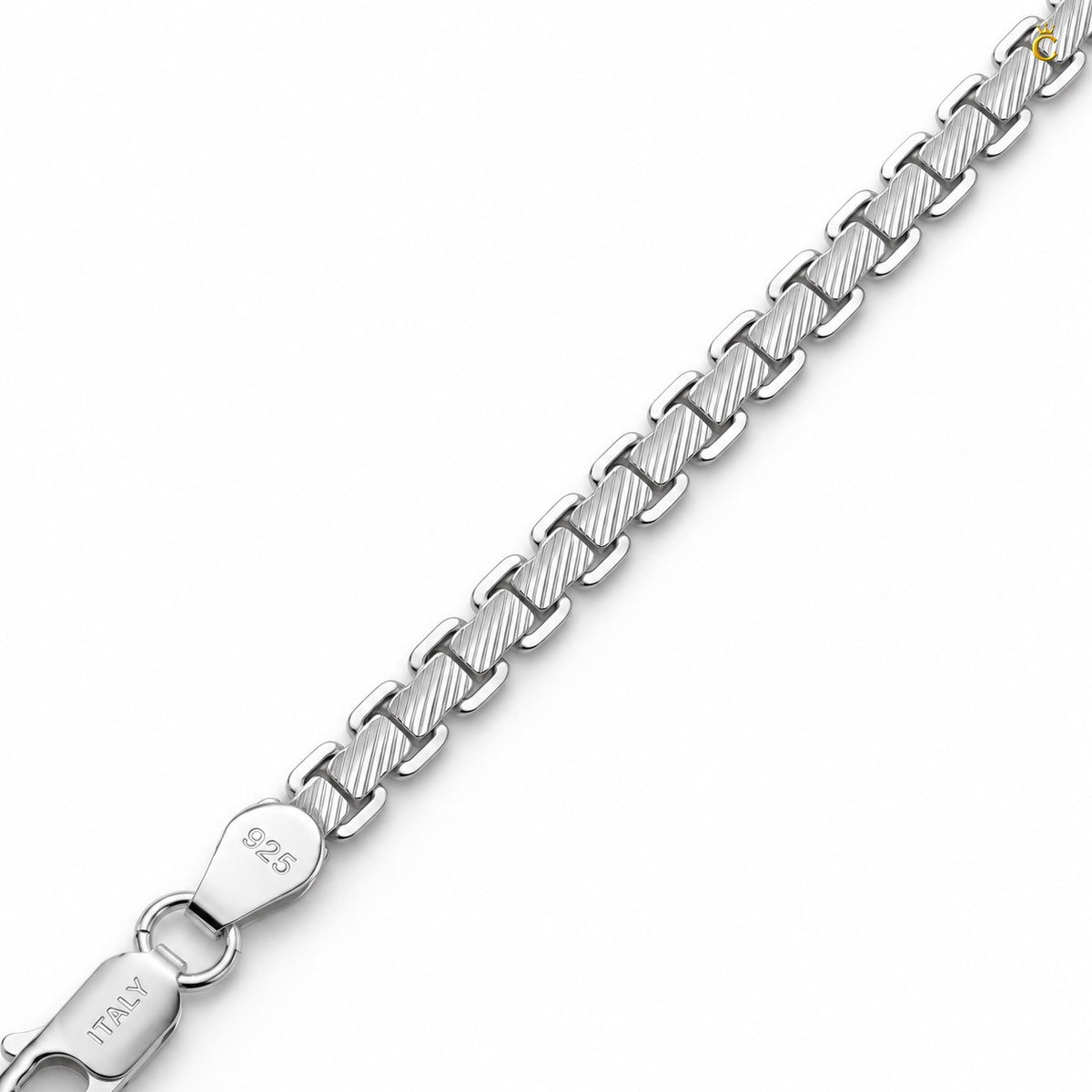 Elegant Silver Box design Aurelle Chain