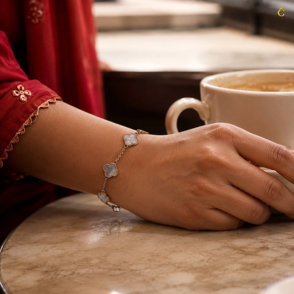 Celestora Luxurious Pink Clover Van cliff Bracelet (5 motifs)