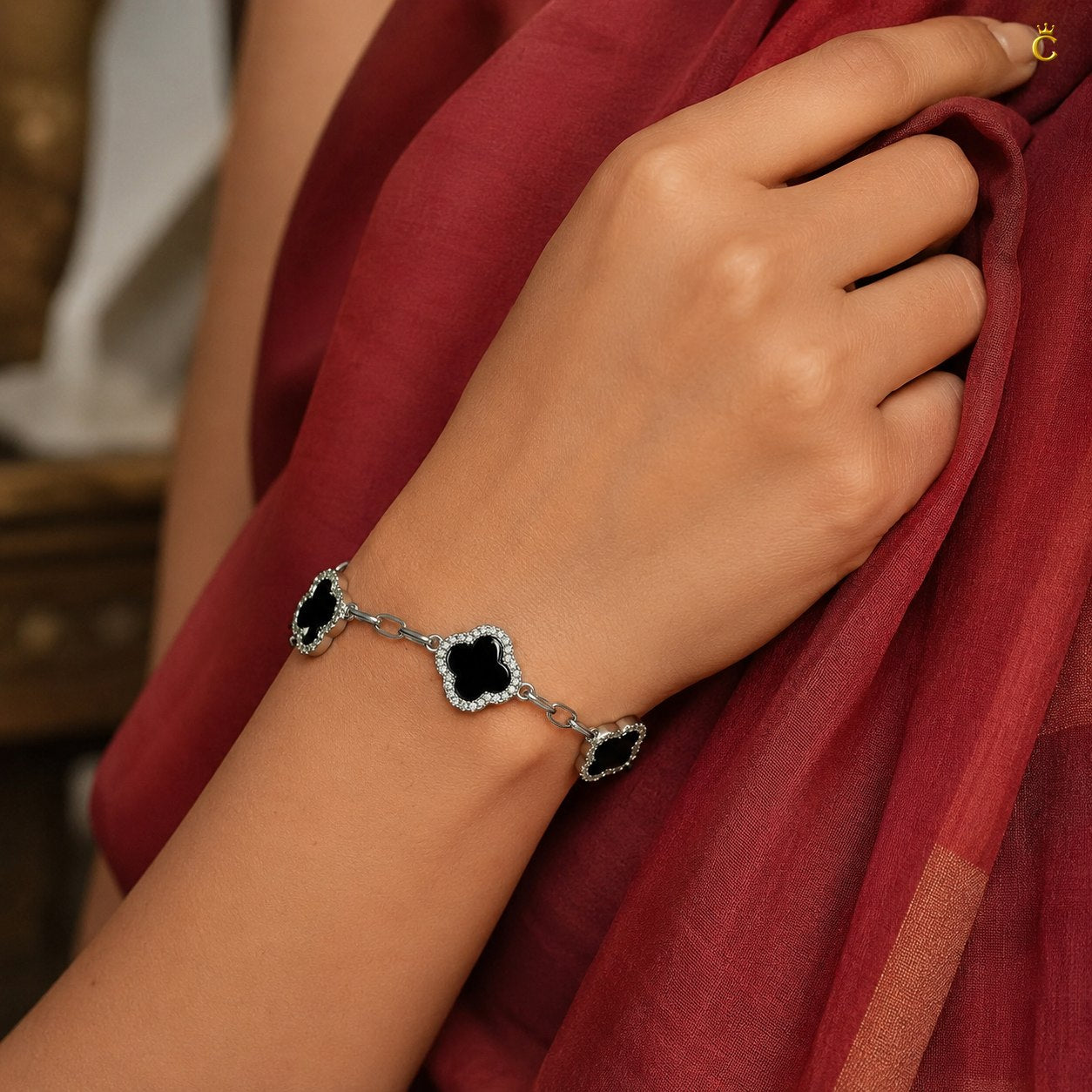 Celestora Onyx Black Three Clover Van cliff Bracelet