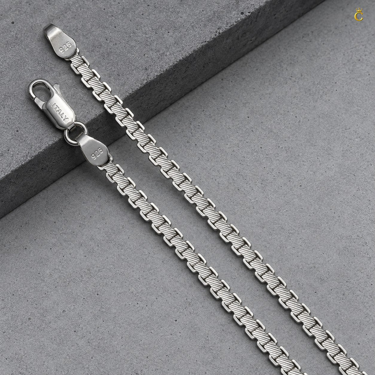 Elegant Silver Box design Aurelle Chain
