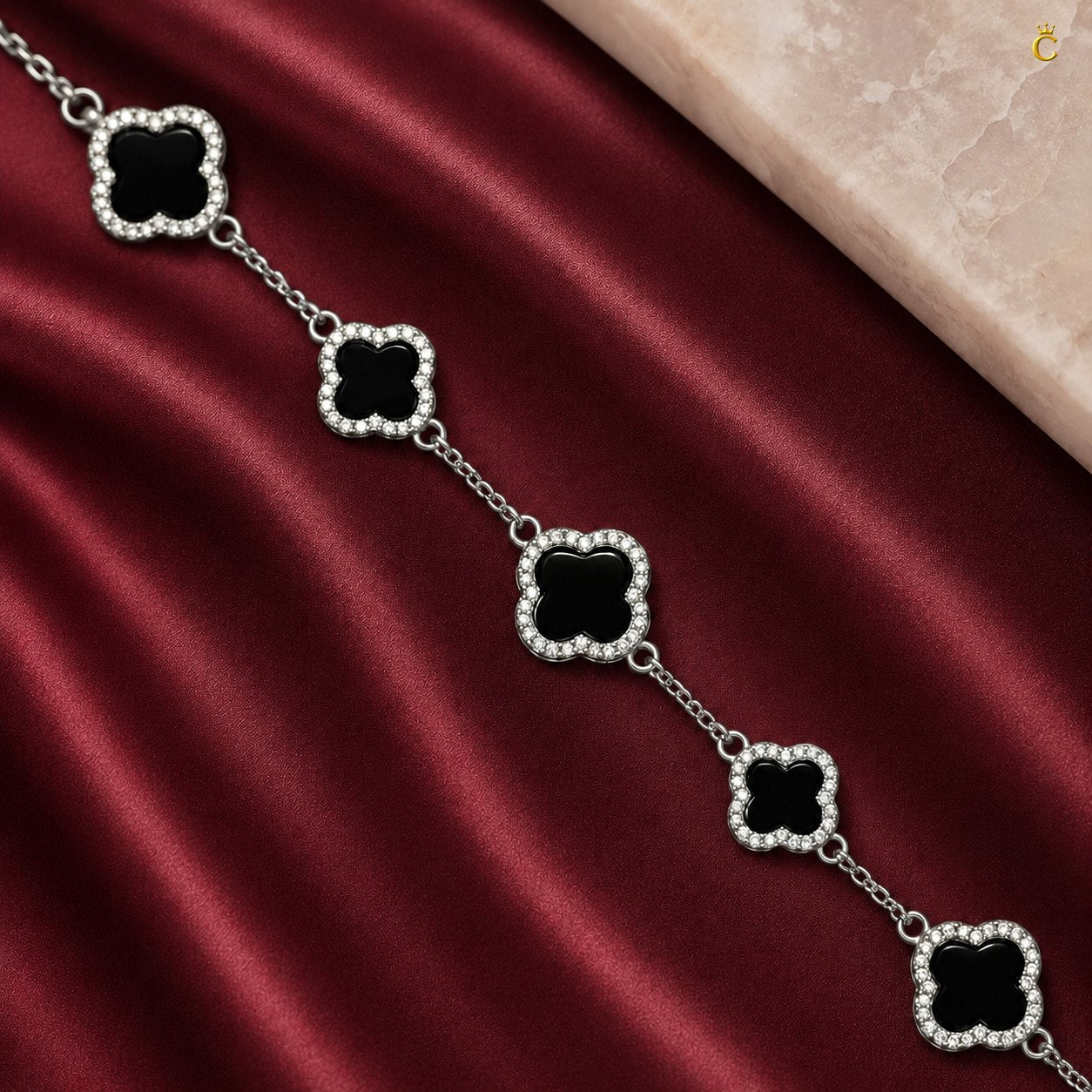 Celestora Luxurious Black 5 Clovers Van cliff Bracelet