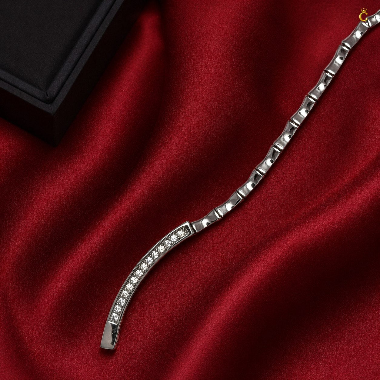 Interlocking Bamboo Bar Diamond Silver Bracelet