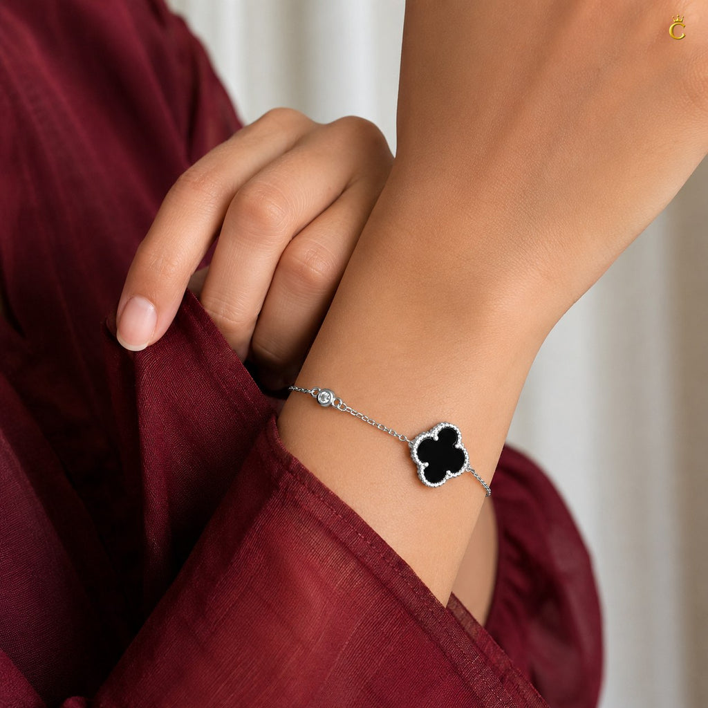 Celestora - Onyx Single Clover Van cliff Zircon studded Bracelet