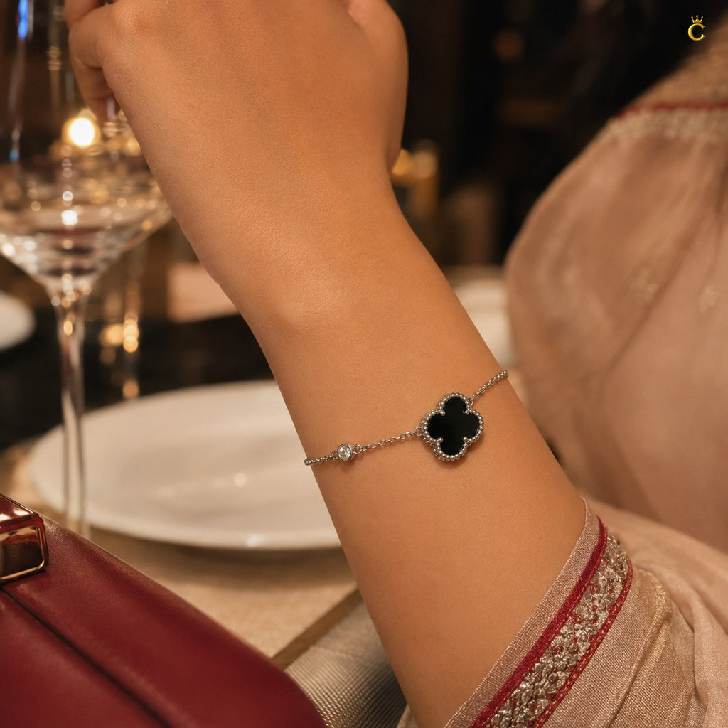 Celestora - Onyx Single Clover Van cliff Zircon studded Bracelet