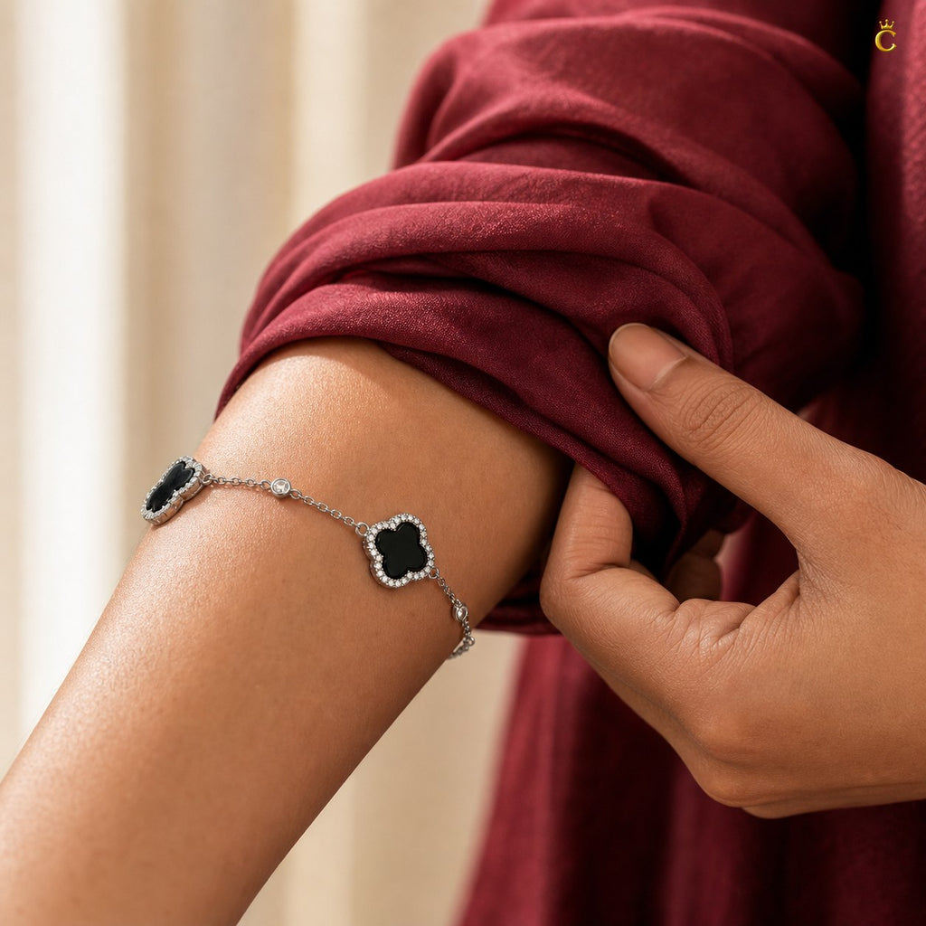 Celestora - Onyx Three Clovers Van Cliff Bracelet